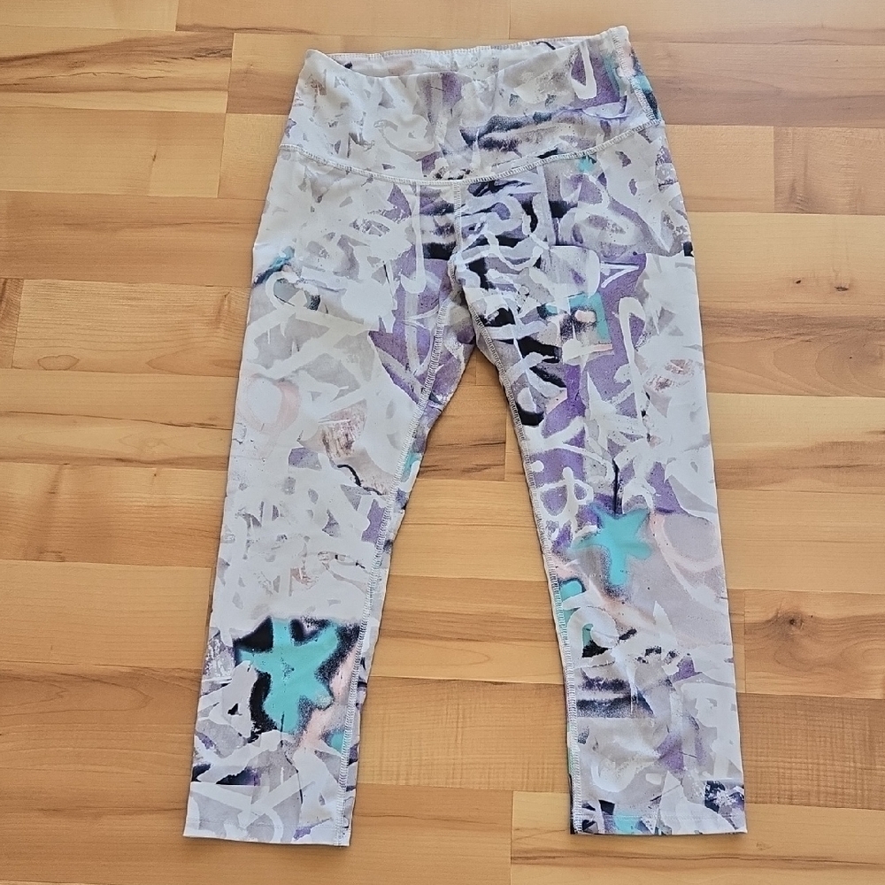 🩵 Graffiti Women's Athletic Leggings
